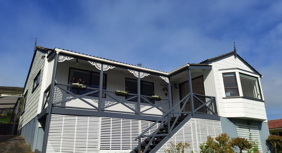  at 3 Melia Grove, Goodwood Heights, Auckland