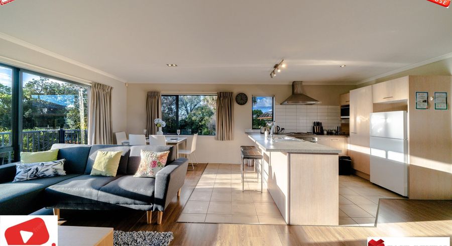  at 220 Archers Road, Glenfield, Auckland