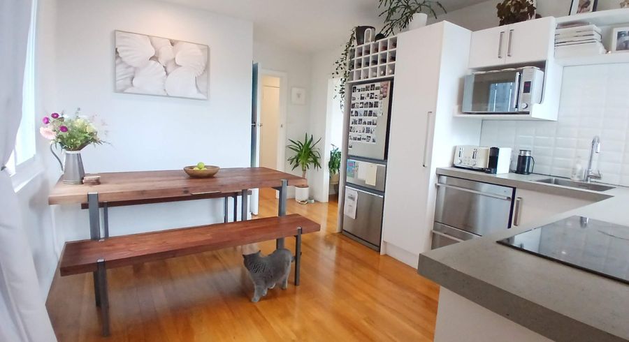  at 5 Beazley Avenue, Paparangi, Wellington, Wellington