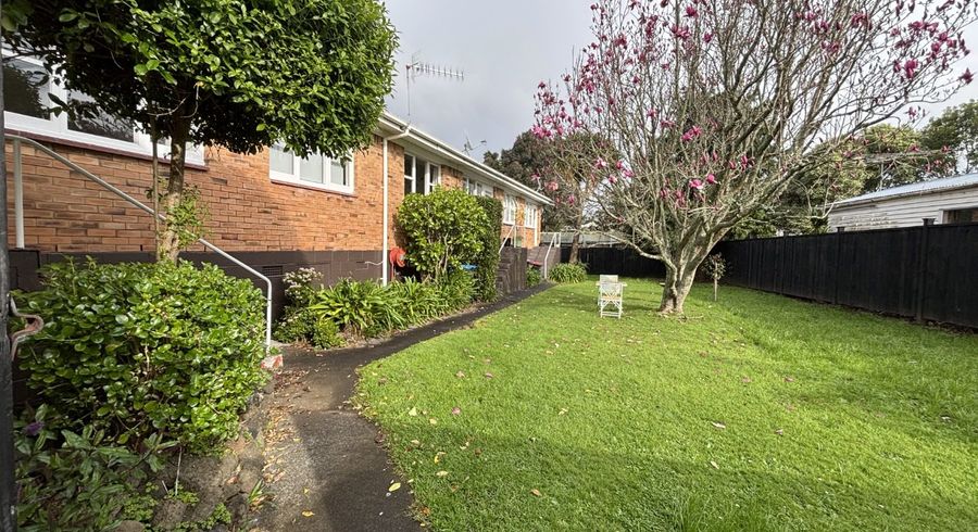  at 2/72 Michaels Avenue, Ellerslie, Auckland City, Auckland