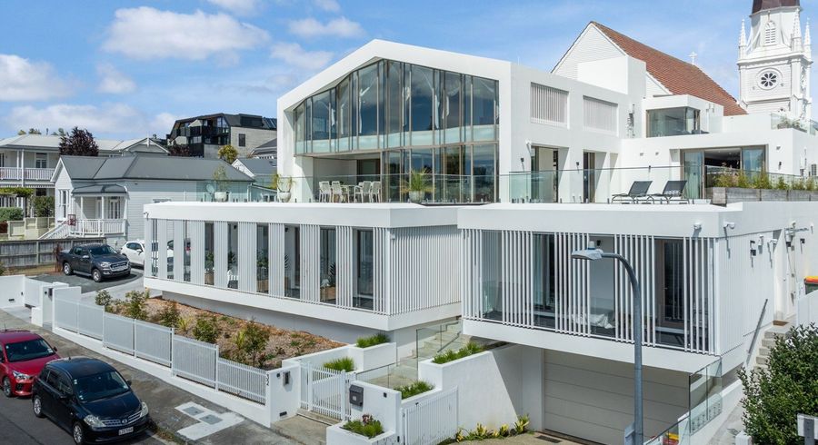  at 32 Arthur Street, Riverhead, Riverhead