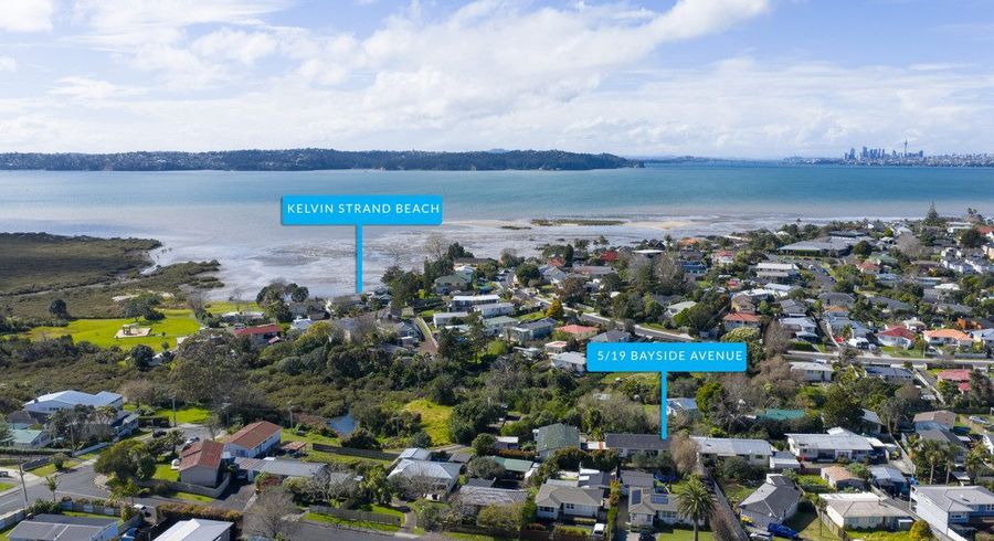  at 5/19 Bayside Avenue, Te Atatu Peninsula, Waitakere City, Auckland