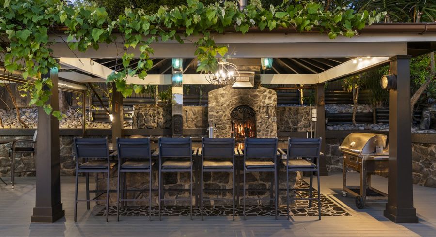  at 36 Glen Vista Place, Bayview, Auckland