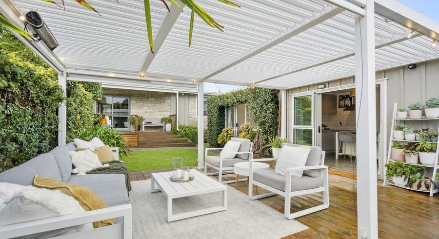  at 90 Crawford Avenue, Mangere Bridge, Manukau City, Auckland