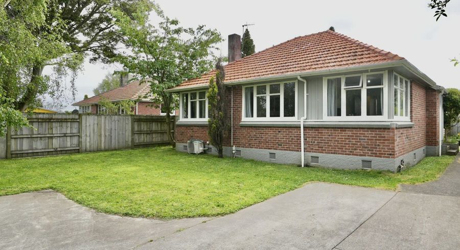  at 9 Manawatu Street, Hokowhitu, Palmerston North, Manawatu / Whanganui