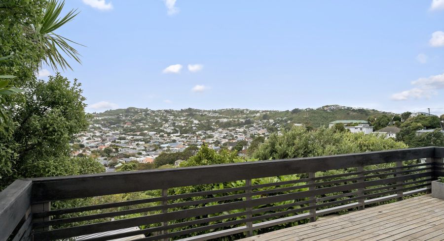  at 11 Southern Cross Crescent, Island Bay, Wellington, Wellington
