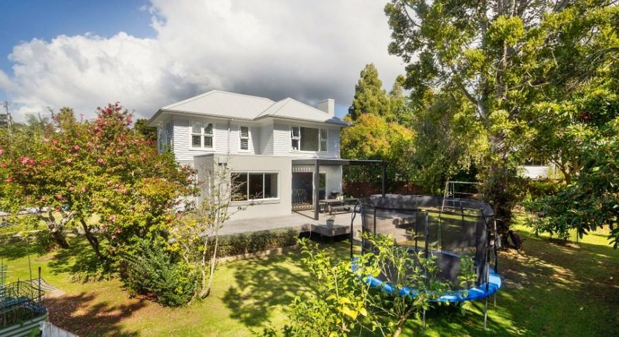  at 11 Westbourne Road, Murrays Bay, Auckland
