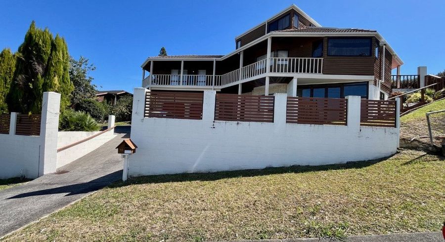  at 62 Francis Curtis Ave, Blockhouse Bay, Auckland City, Auckland