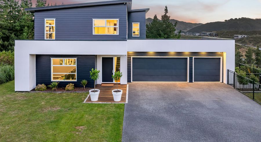  at 32 Pacific View, Whitby, Porirua, Wellington