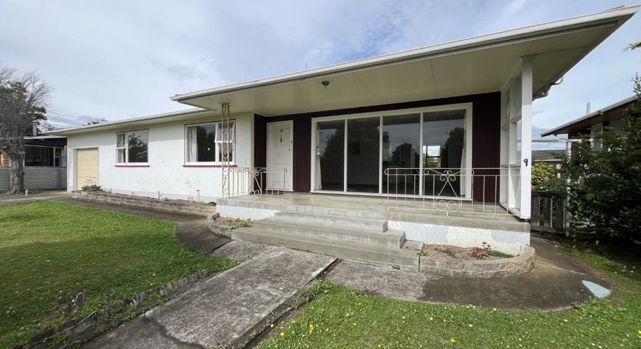  at 9 Alexander Street, Awapuni, Palmerston North, Manawatu / Whanganui