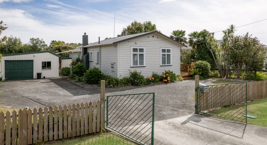  at 581 Great South Road, Rosehill, Papakura