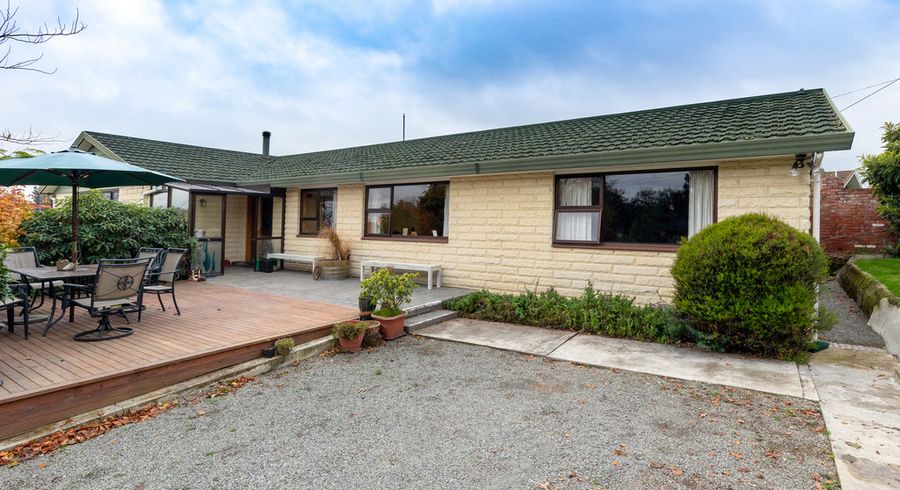  at 2 MANSE ST, Timaru