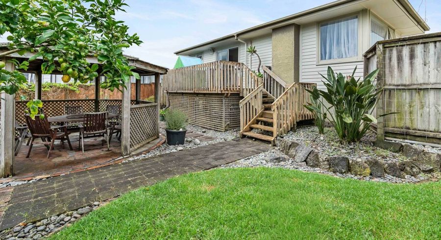  at 1/12 Riverpark Crescent, Henderson, Waitakere City, Auckland