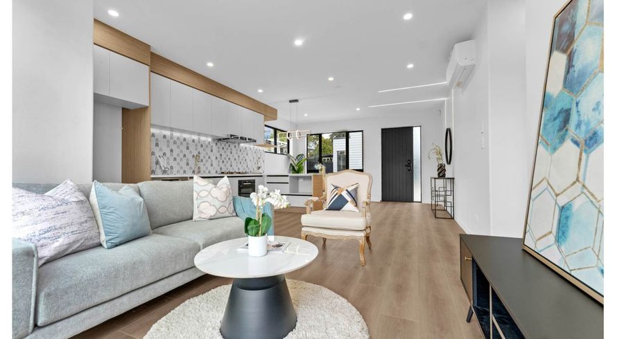  at 2-4, 42 Finnerty Avenue, Howick, Manukau City, Auckland