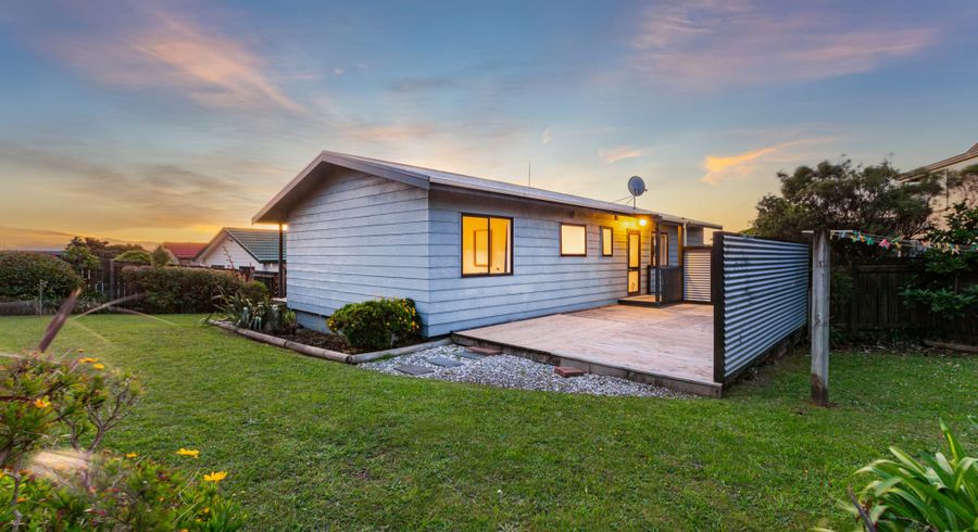  at 21 Doncaster Terrace, Ascot Park, Porirua