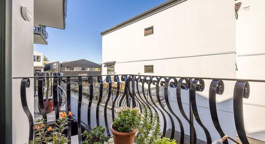  at 2C/30 Randolph Street, Newton, Auckland