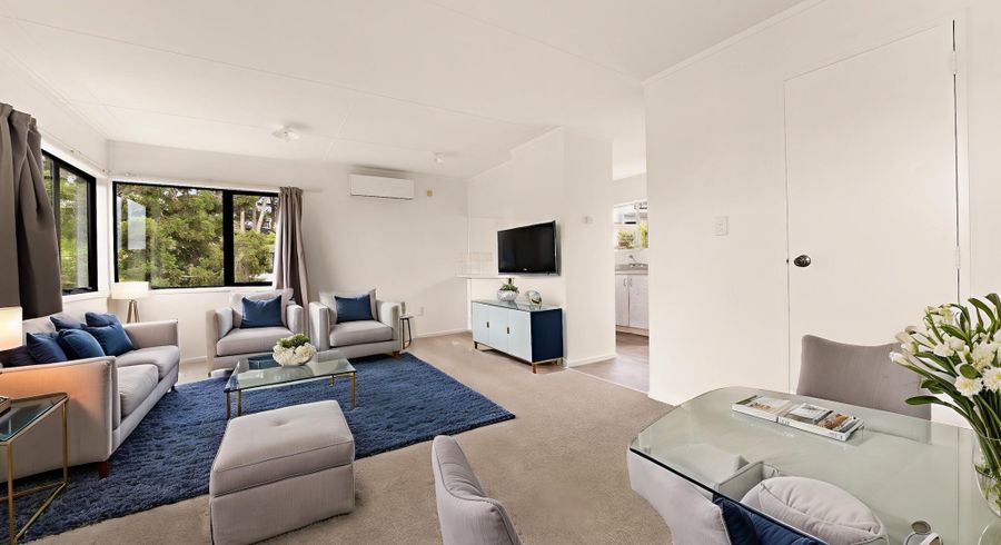  at 5 Trengove Place, West Harbour, Waitakere City, Auckland