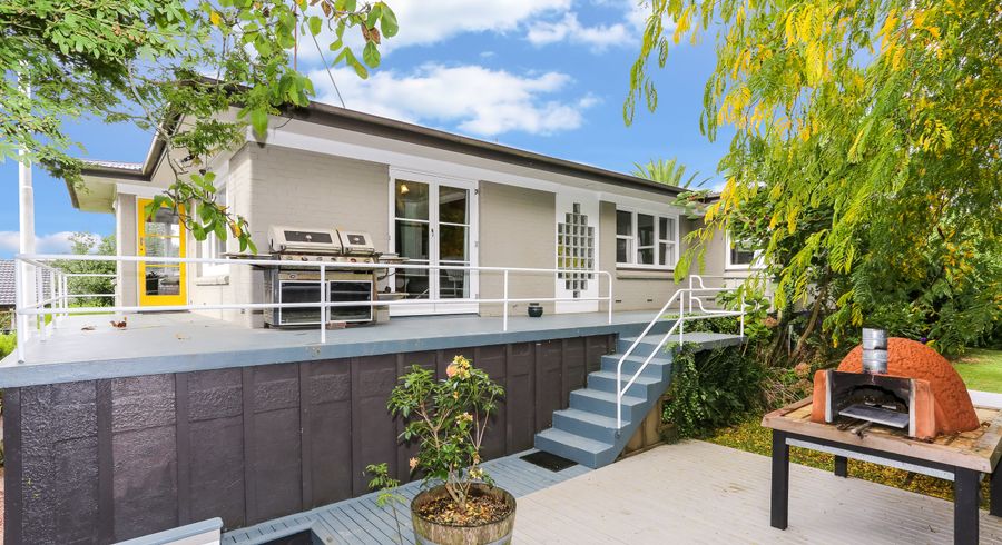  at 8 Youngs Road, Papakura, Papakura