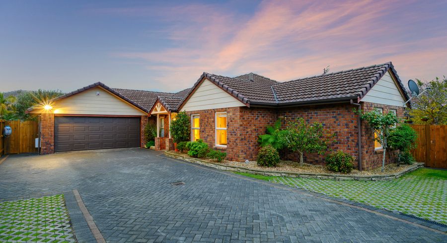  at 19 Newbliss Crescent, East Tamaki Heights, Auckland