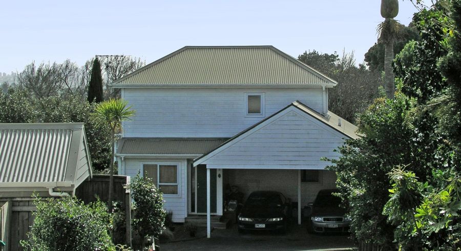  at 4/70 St Johns Road, Meadowbank, Auckland