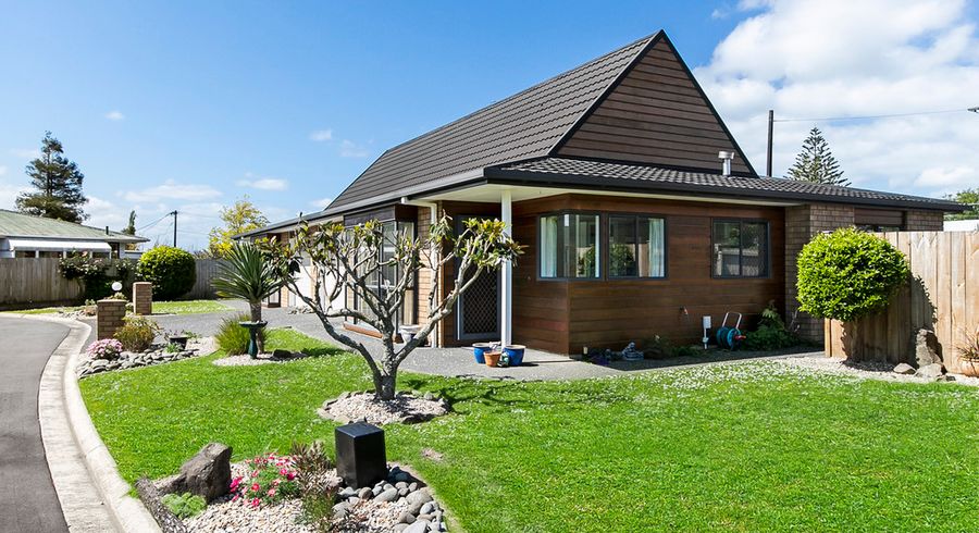  at 7/56 Larnoch Road, Henderson, Auckland