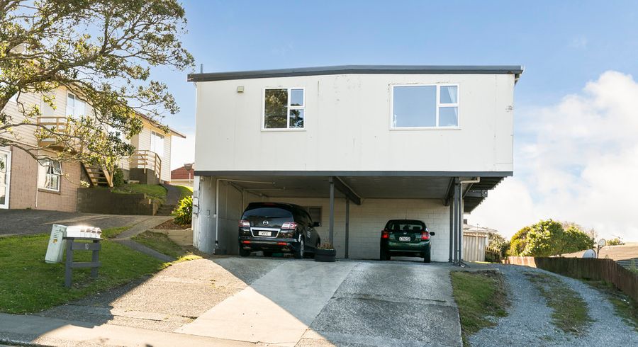  at 1/10 Stewart Drive, Newlands, Wellington