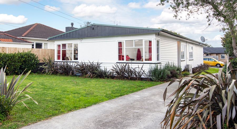  at 28 Panorama Road, Mount Wellington, Auckland