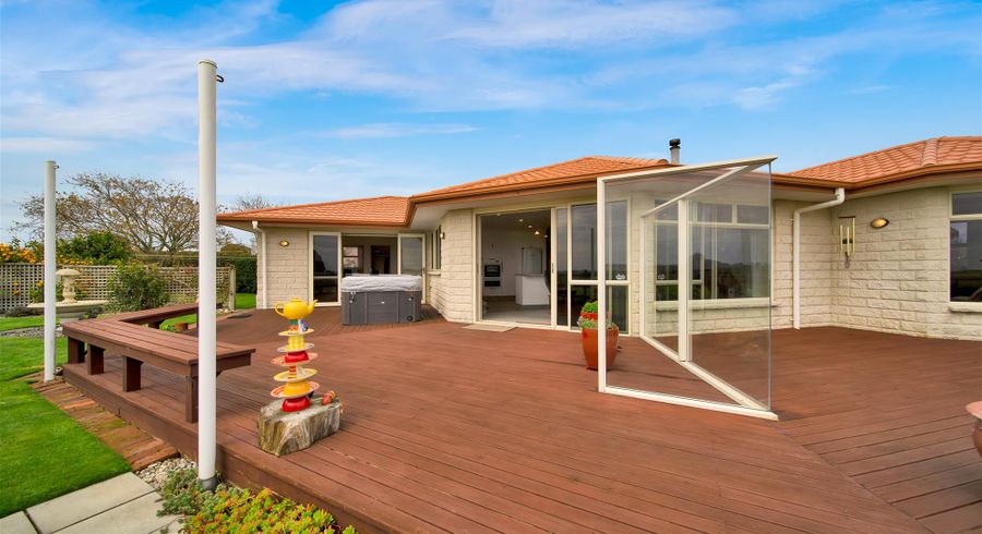  at 10 Old Devon Road, Sentry Hill, New Plymouth