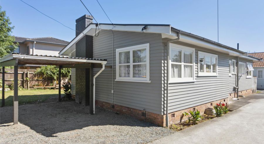  at 43 Garelja Road, Henderson, Auckland