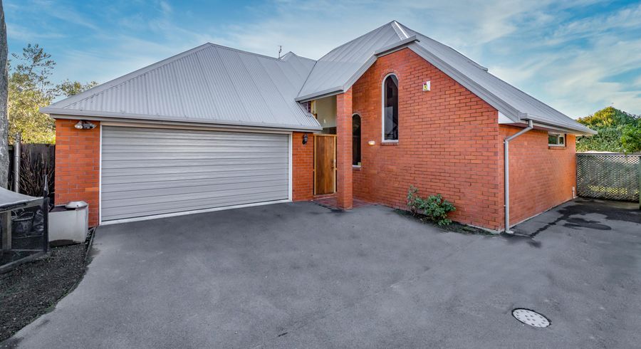  at 104 Hamilton Avenue, Ilam, Christchurch