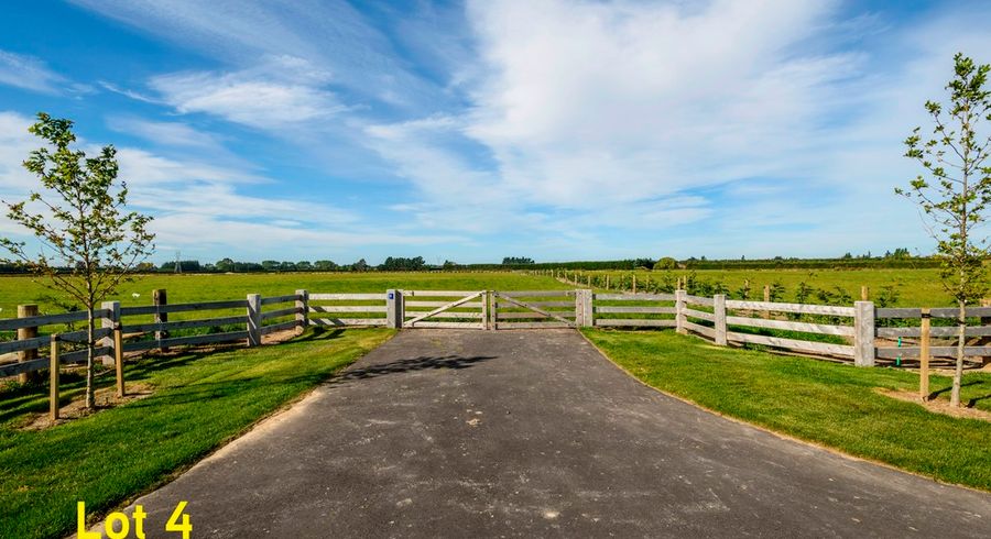  at 2/456 Curraghs Road, Christchurch