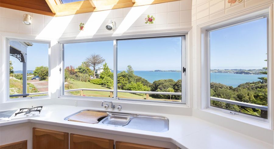  at 6 Puriri Place, Sandspit, Warkworth