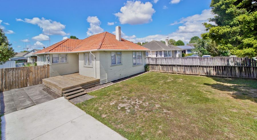  at 10 Hockin Place, Fairfield, Hamilton