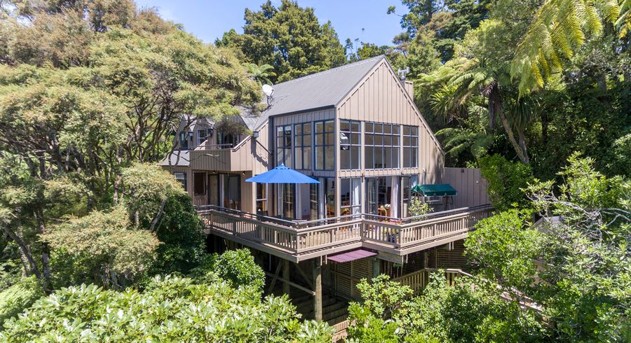  at 95 Scenic Drive, Titirangi, Auckland