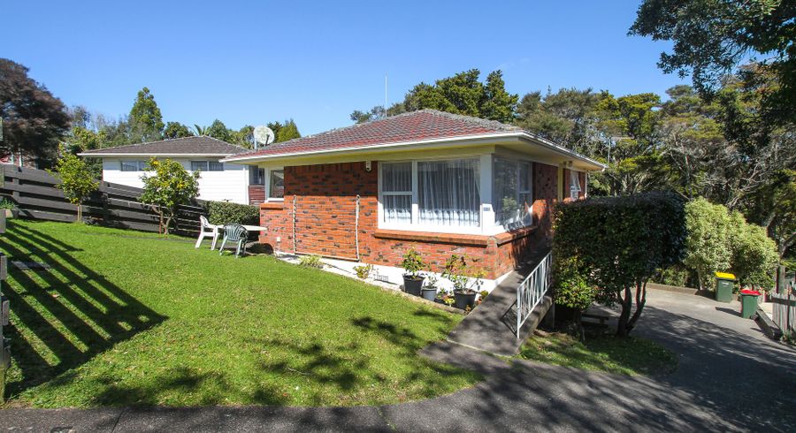 at 1/10 Nea Place, Hillcrest, Auckland