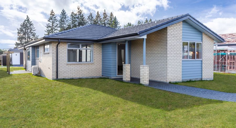  at 8 Bastille Court, Rangatira Park, Taupo