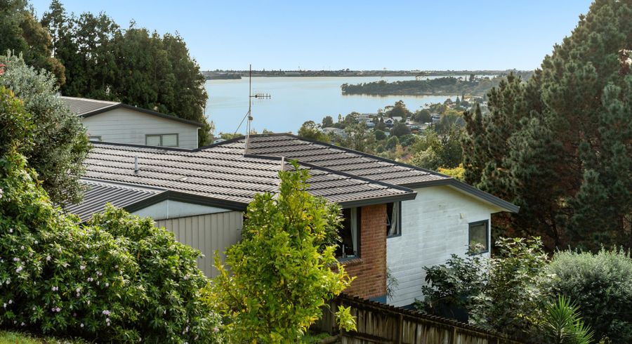  at 24 Philomel Crest, Welcome Bay, Tauranga