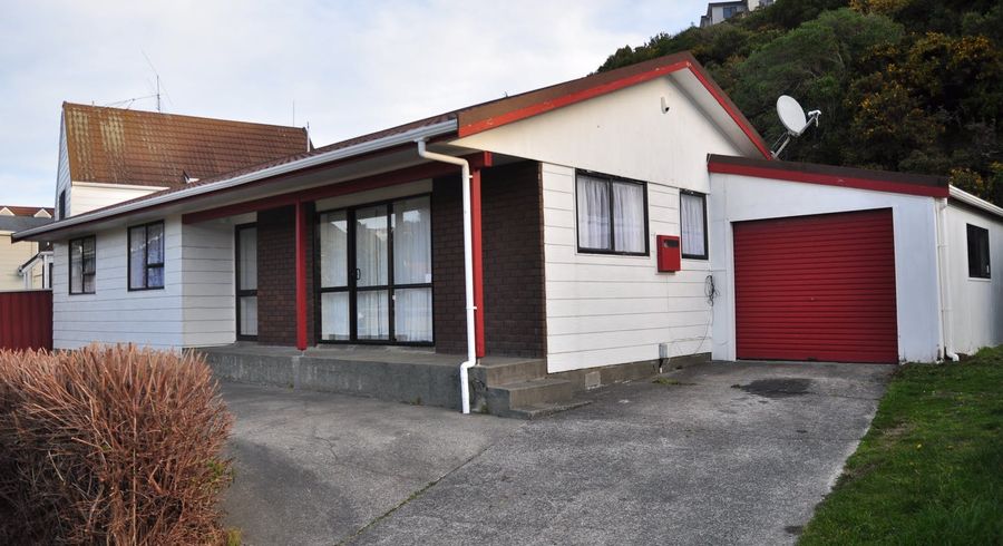  at 2/67 Cortina Avenue, Johnsonville, Wellington