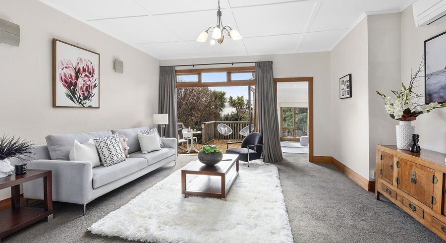  at 25 Pinnacle Street, Seatoun, Wellington