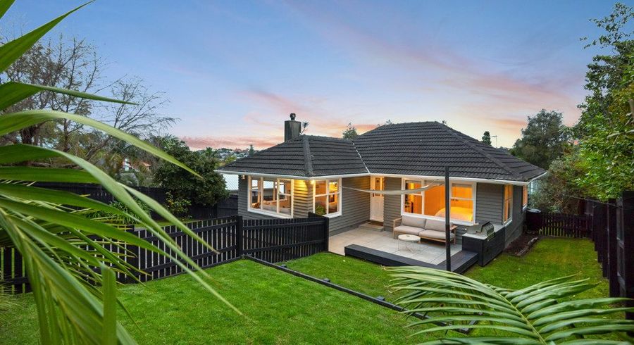  at 1/13 Howard Road, Northcote, North Shore City, Auckland
