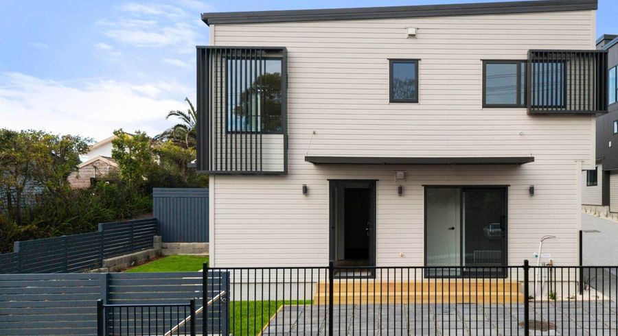  at 8/69 Balmain Road, Birkenhead, North Shore City, Auckland