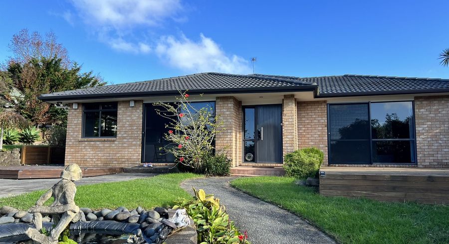  at 13 Kimberly Grove, Greenhithe, Auckland