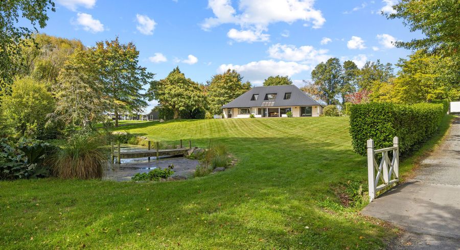  at 52 Johns Road, Belfast, Christchurch City, Canterbury