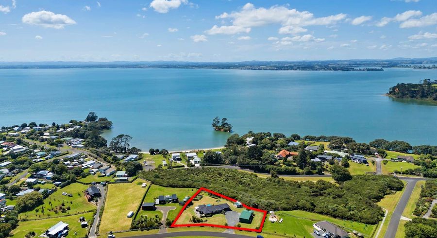  at 4 Allan Road, Āwhitu