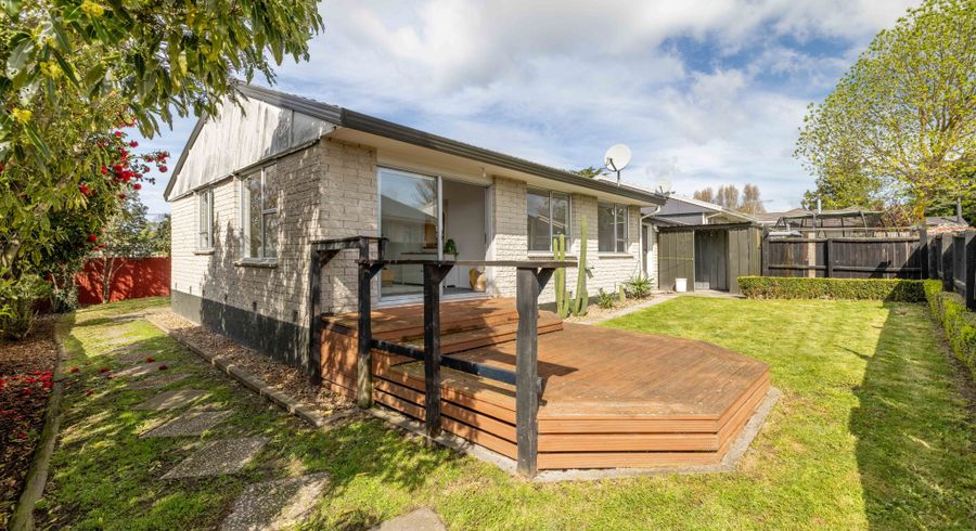  at 2/72A Cuffs Road, Wainoni, Christchurch