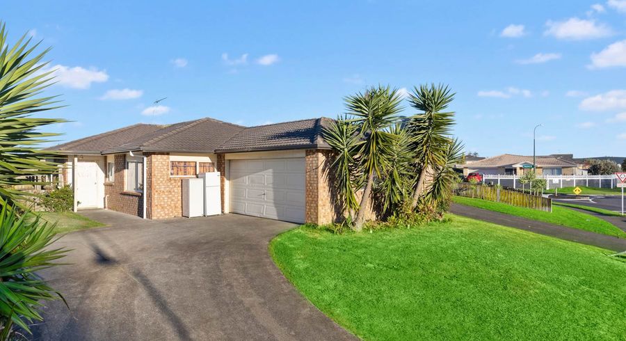  at 24 Naylors Drive, Mangere, Auckland