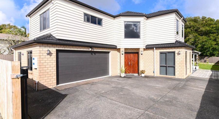 at 99a Awaroa Road, Sunnyvale, Waitakere City, Auckland