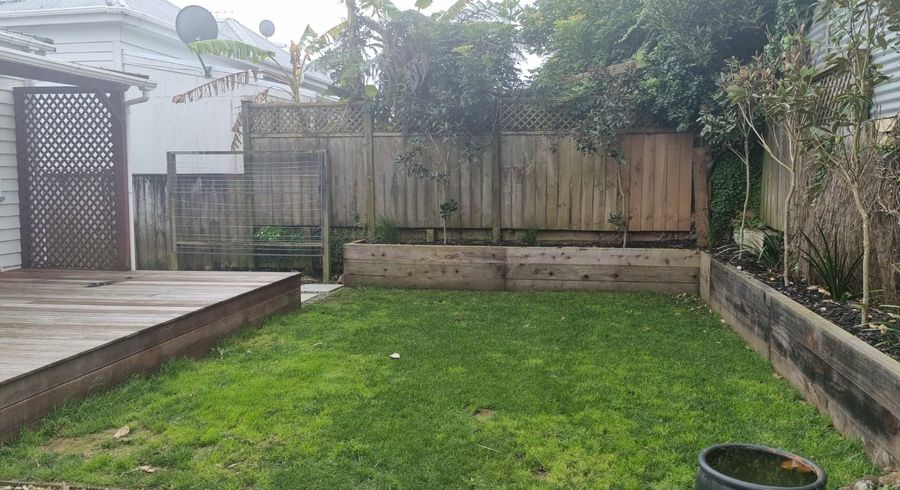  at 52 Islington Street, Ponsonby, Auckland City, Auckland