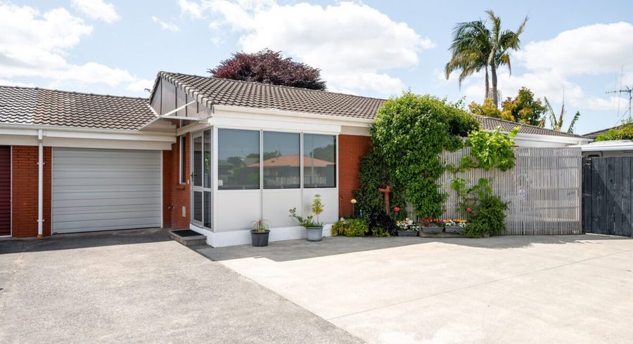  at 118B Sandwich Road, St Andrews, Hamilton