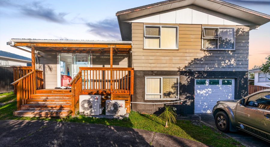  at 28 Vina Place, Massey, Auckland